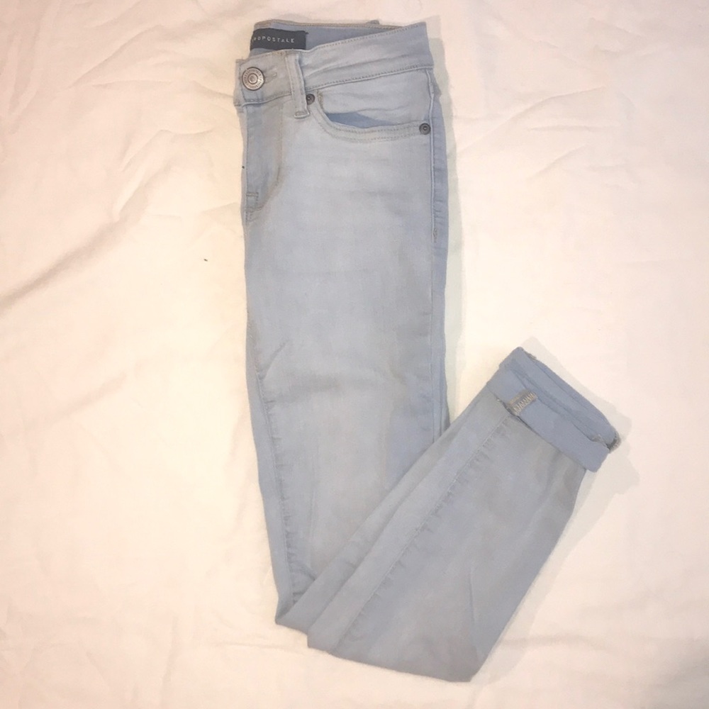 light wash blue jean